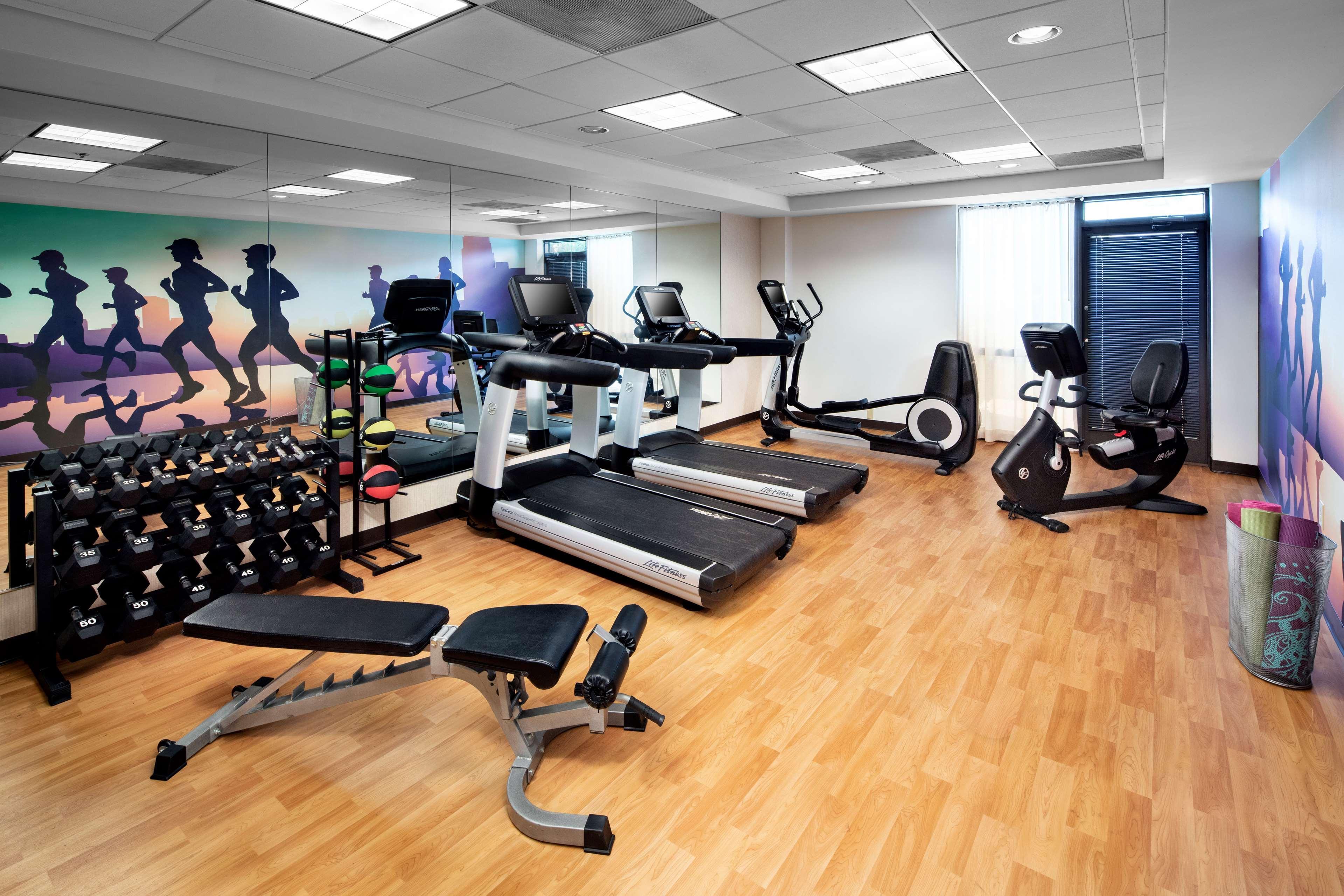 Hyatt Place Greenville/Haywood Екстериор снимка
